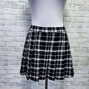 Y2K‎ Hollister Size M Ultra High Rise Black White Plaid Pleated Mini Skirt